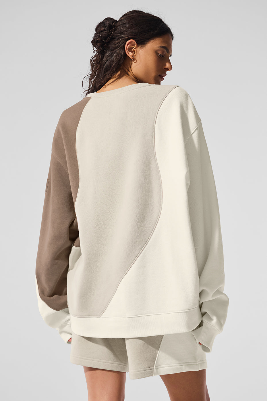 Alo Yoga Make Waves Crew Neck Pullover - Ivory/Bone/Gravel