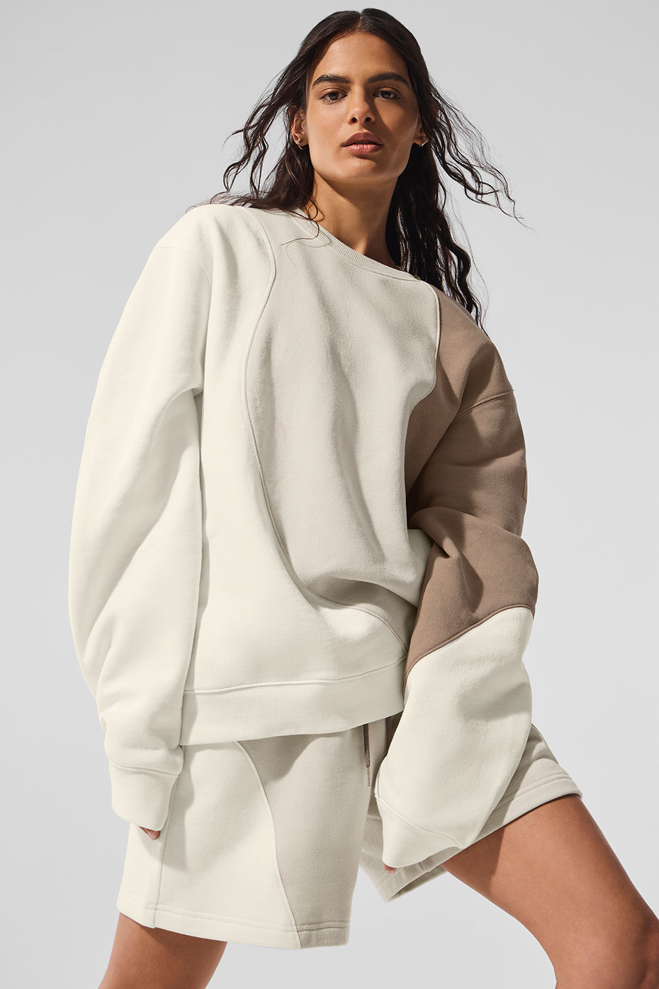 Alo Yoga Make Waves Crew Neck Pullover - Ivory/Bone/Gravel