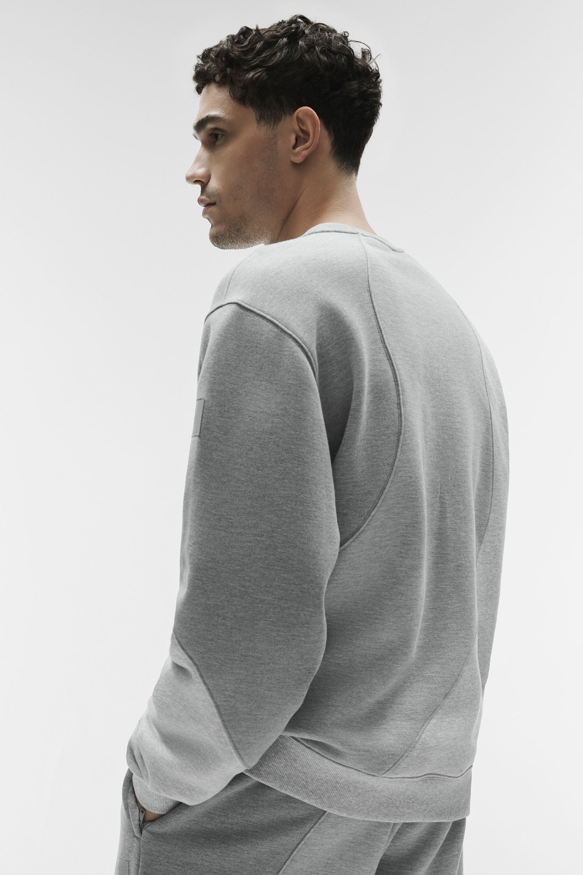 Alo Yoga Make Waves Crew Neck Pullover - Athletic Heather Grey Tonal