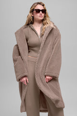 Alo Yoga Oversized Sherpa Trench - Chai Latte