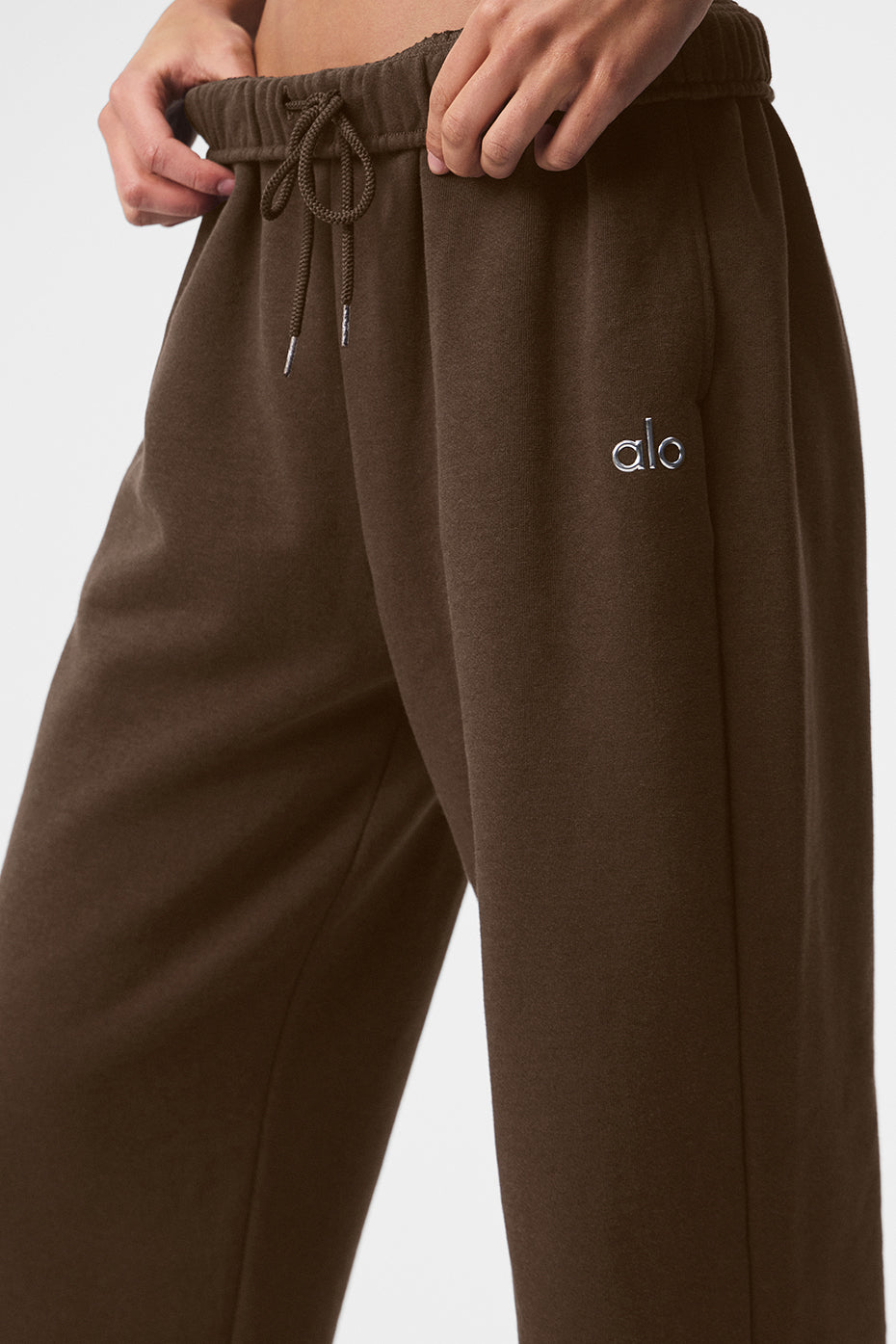 Alo Yoga Accolade Straight Leg Sweatpant - Espresso