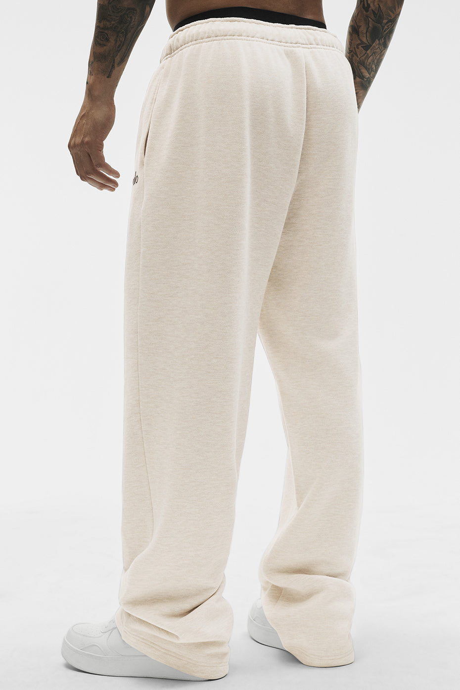 Alo Yoga Accolade Straight Leg Sweatpant - Oatmeal Heather