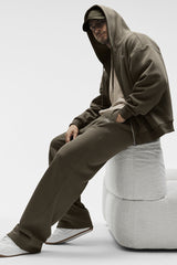 Alo Yoga Accolade Straight Leg Sweatpant - Olive Tree