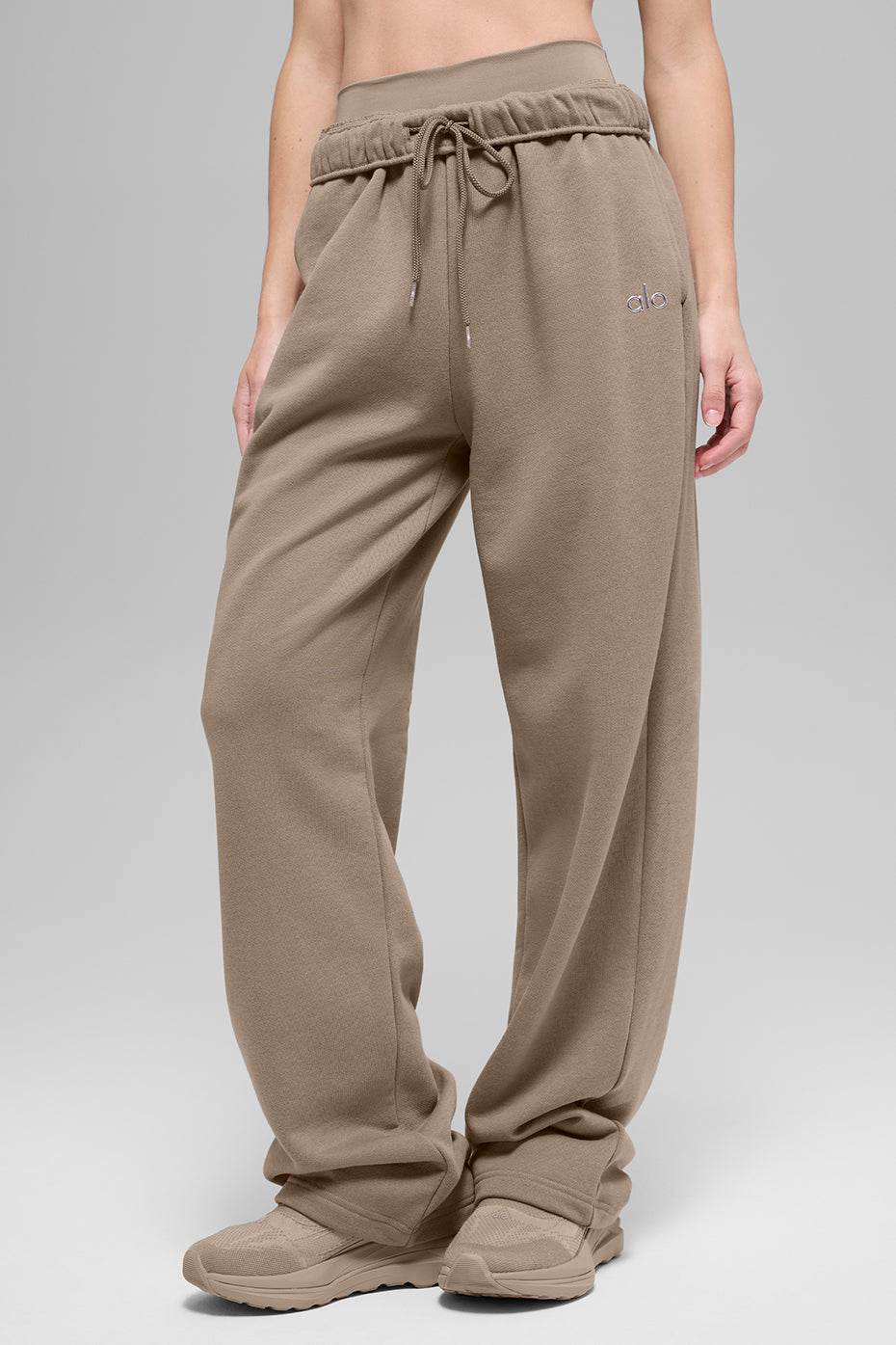 Alo Yoga Accolade Straight Leg Sweatpant - Gravel