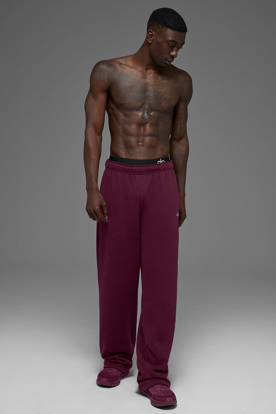 Alo Yoga Accolade Straight Leg Sweatpant - Burgundy