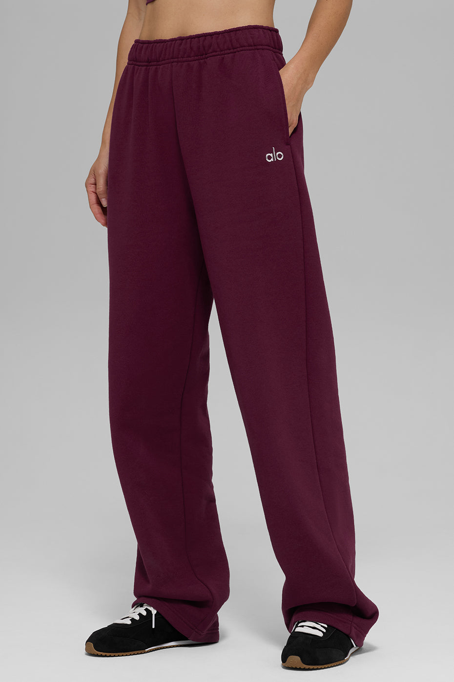 Alo Yoga Accolade Straight Leg Sweatpant - Burgundy