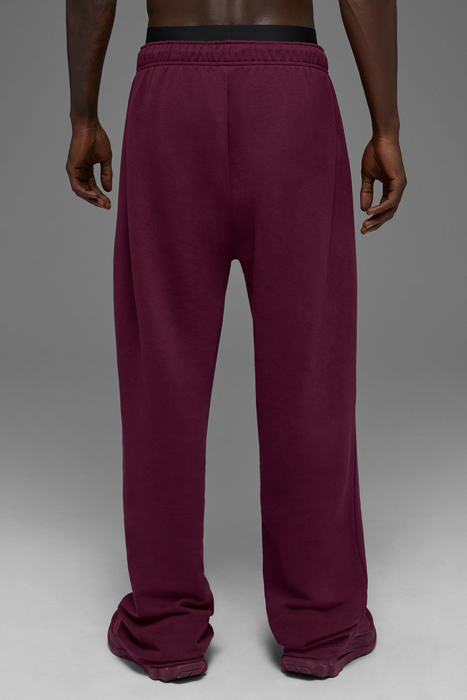Alo Yoga Accolade Straight Leg Sweatpant - Burgundy