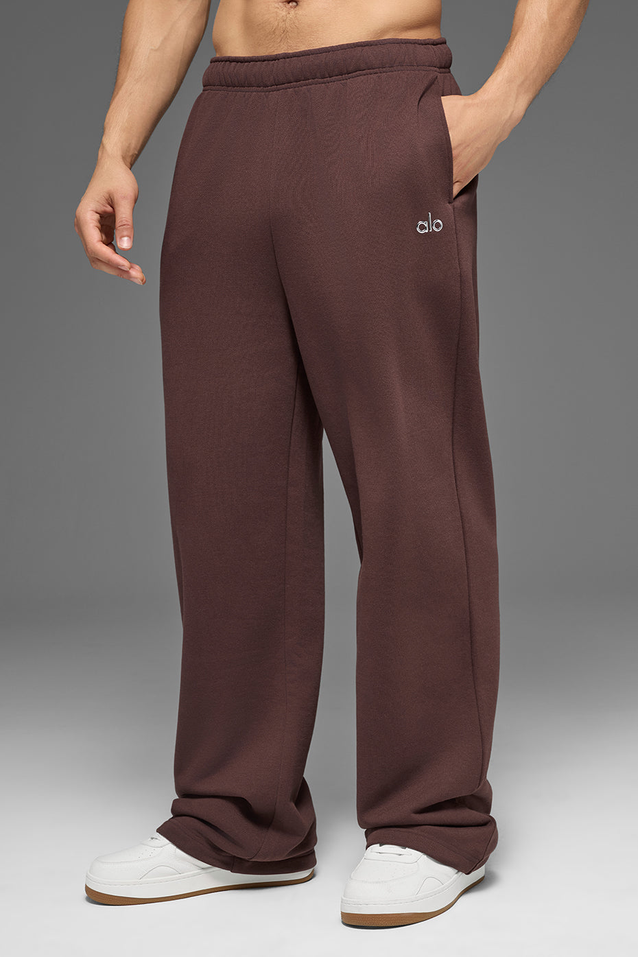 Alo Yoga Accolade Straight Leg Sweatpant - Brownstone
