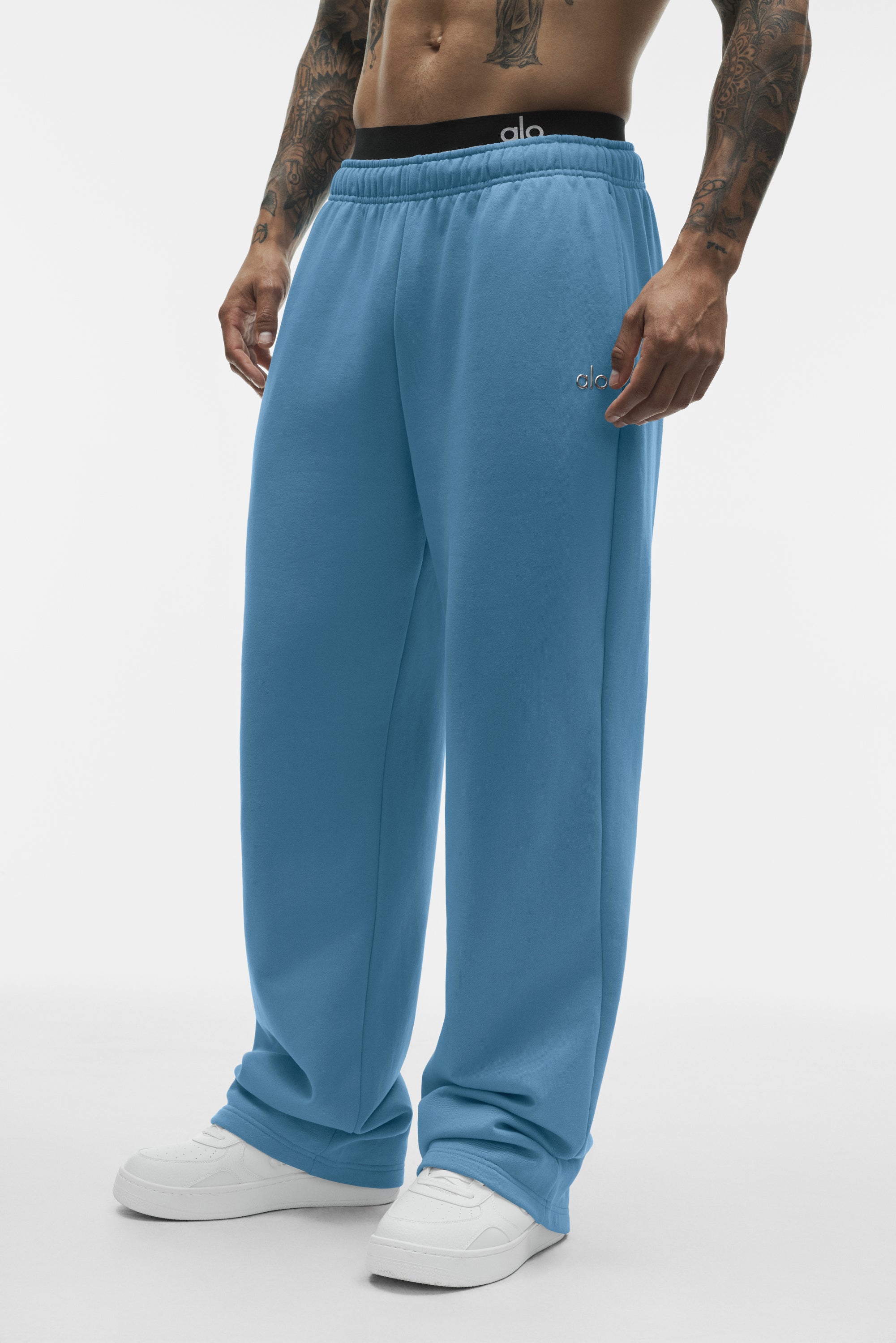 Alo Yoga Accolade Straight Leg Sweatpant - California Blue