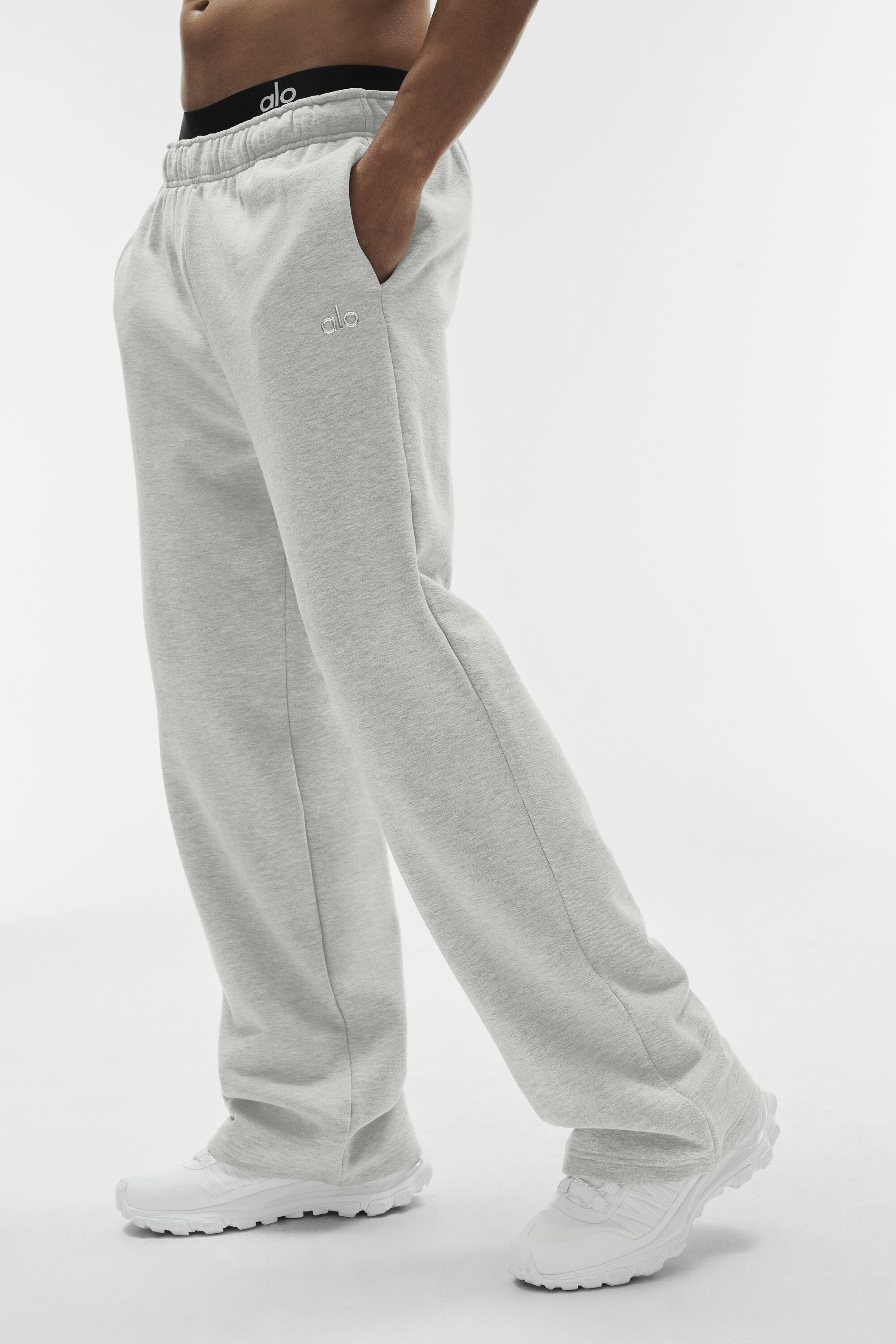 Alo Yoga Accolade Straight Leg Sweatpant - White Heather