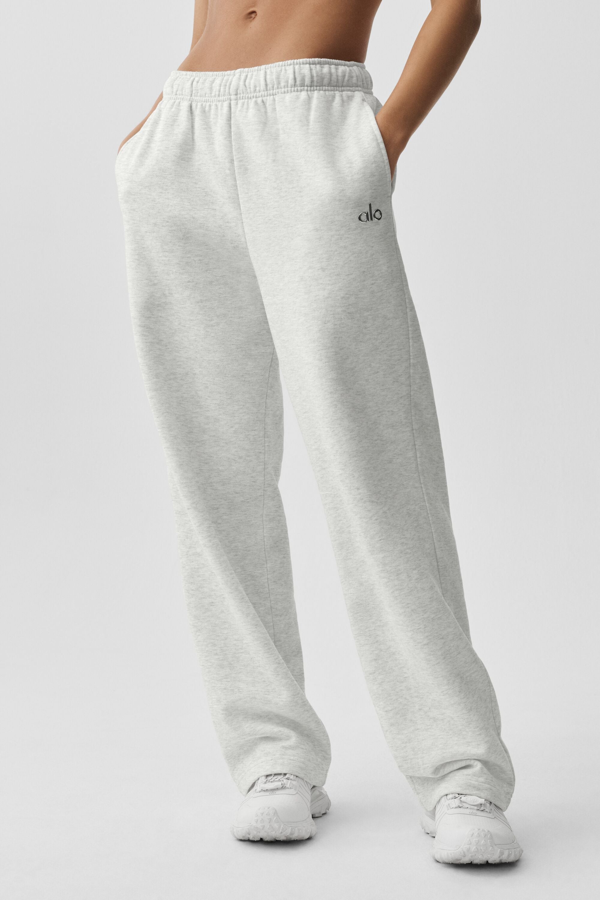 Alo Yoga Accolade Straight Leg Sweatpant - White Heather