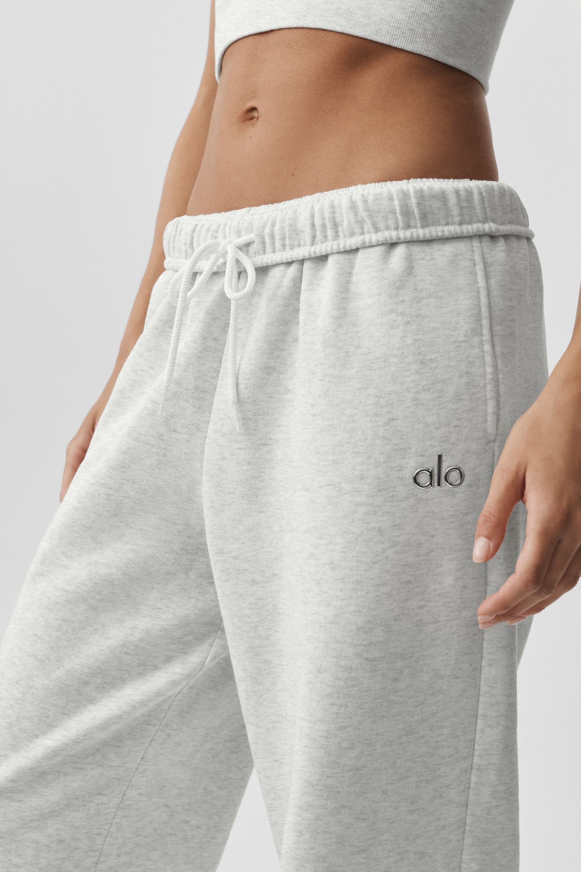 Alo Yoga Accolade Straight Leg Sweatpant - White Heather