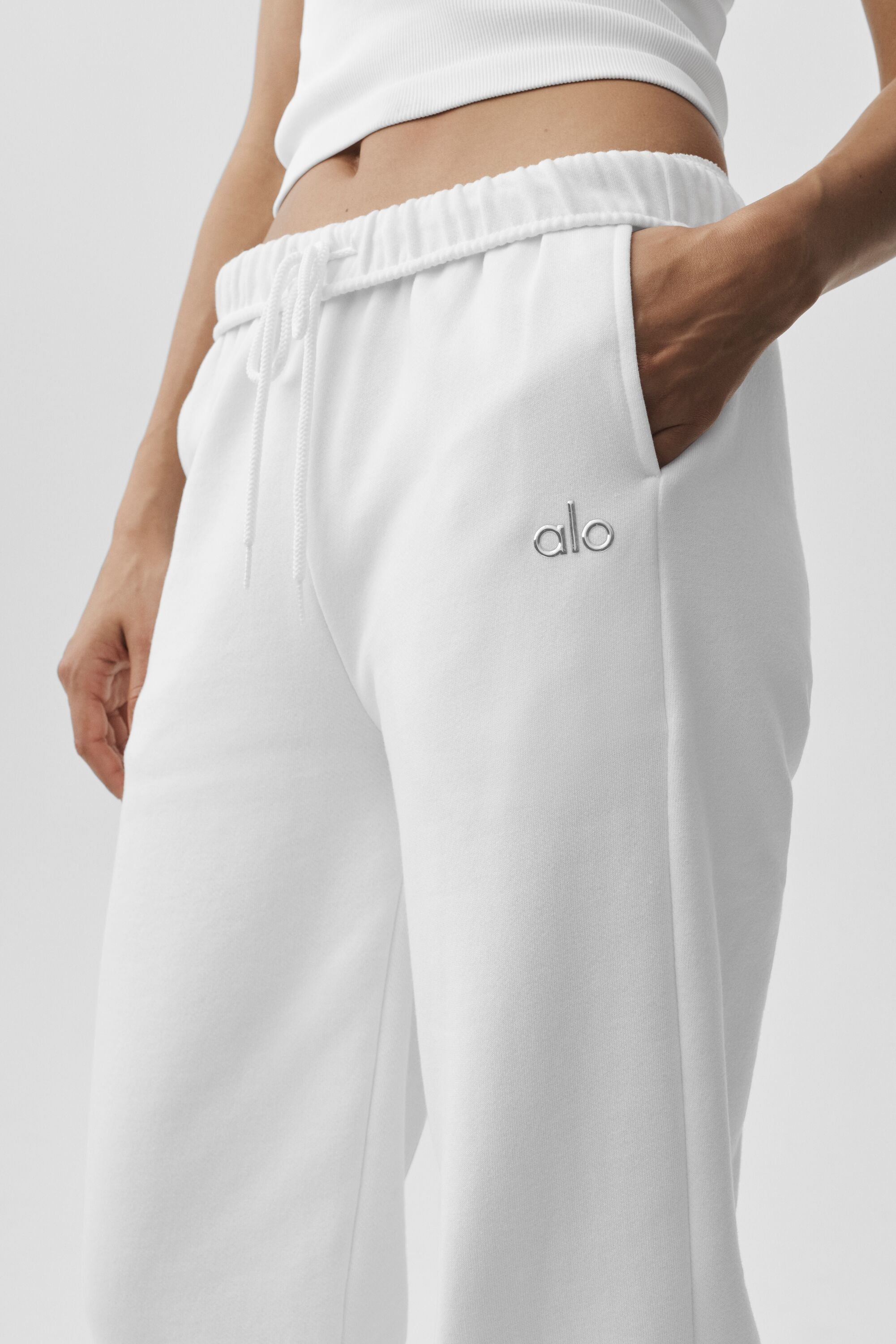 Alo Yoga Accolade Sweatpant - White