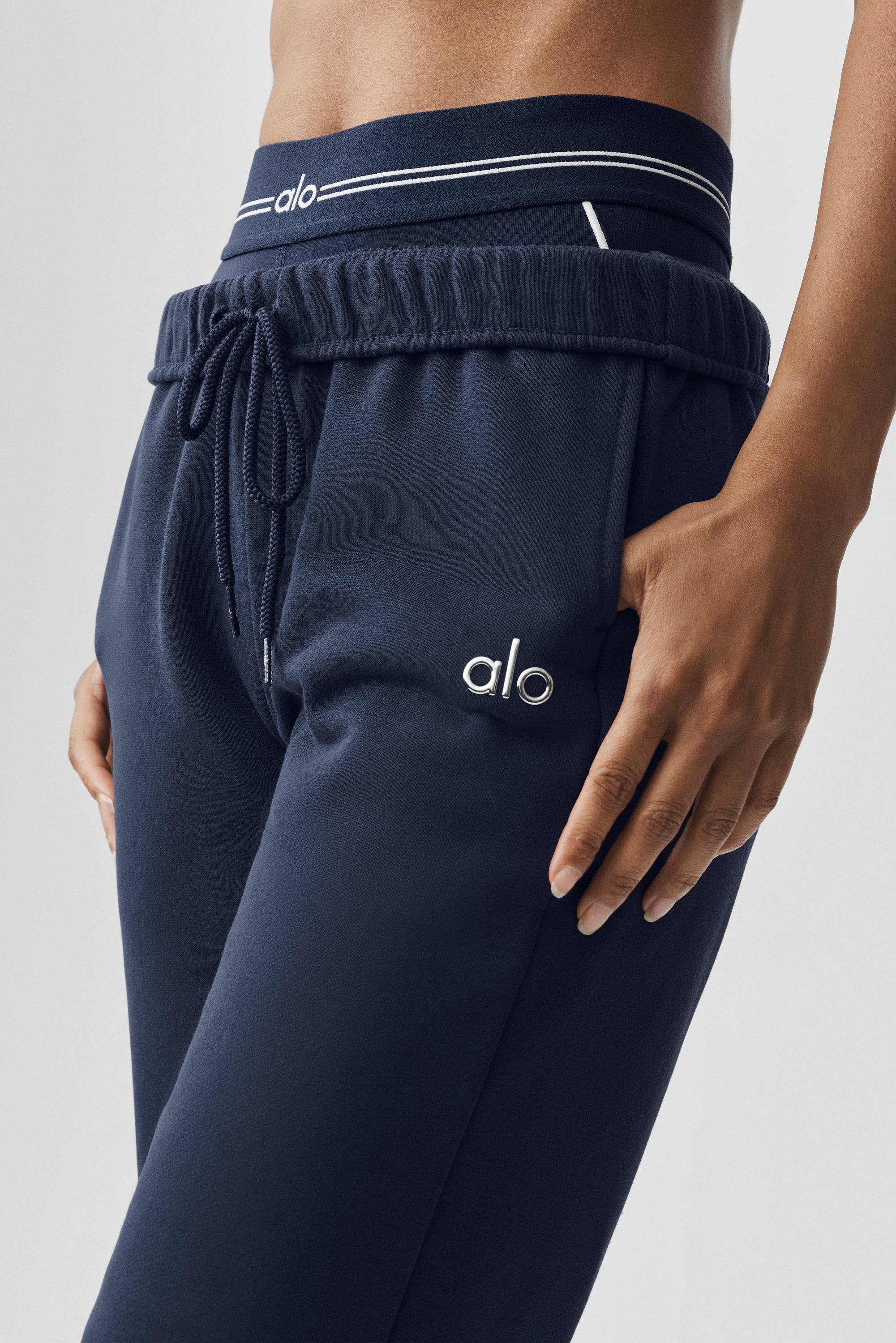 Alo Yoga Accolade Sweatpant - Navy