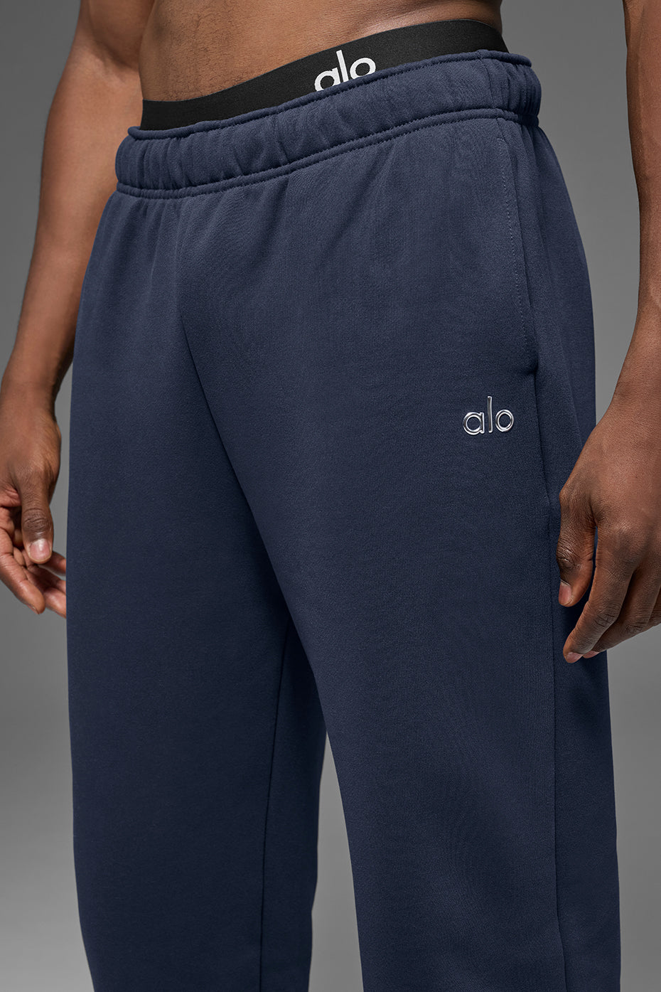 Alo Yoga Accolade Sweatpant - Navy