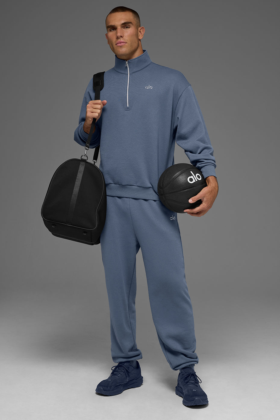 Alo Yoga Accolade Sweatpant - Bluestone