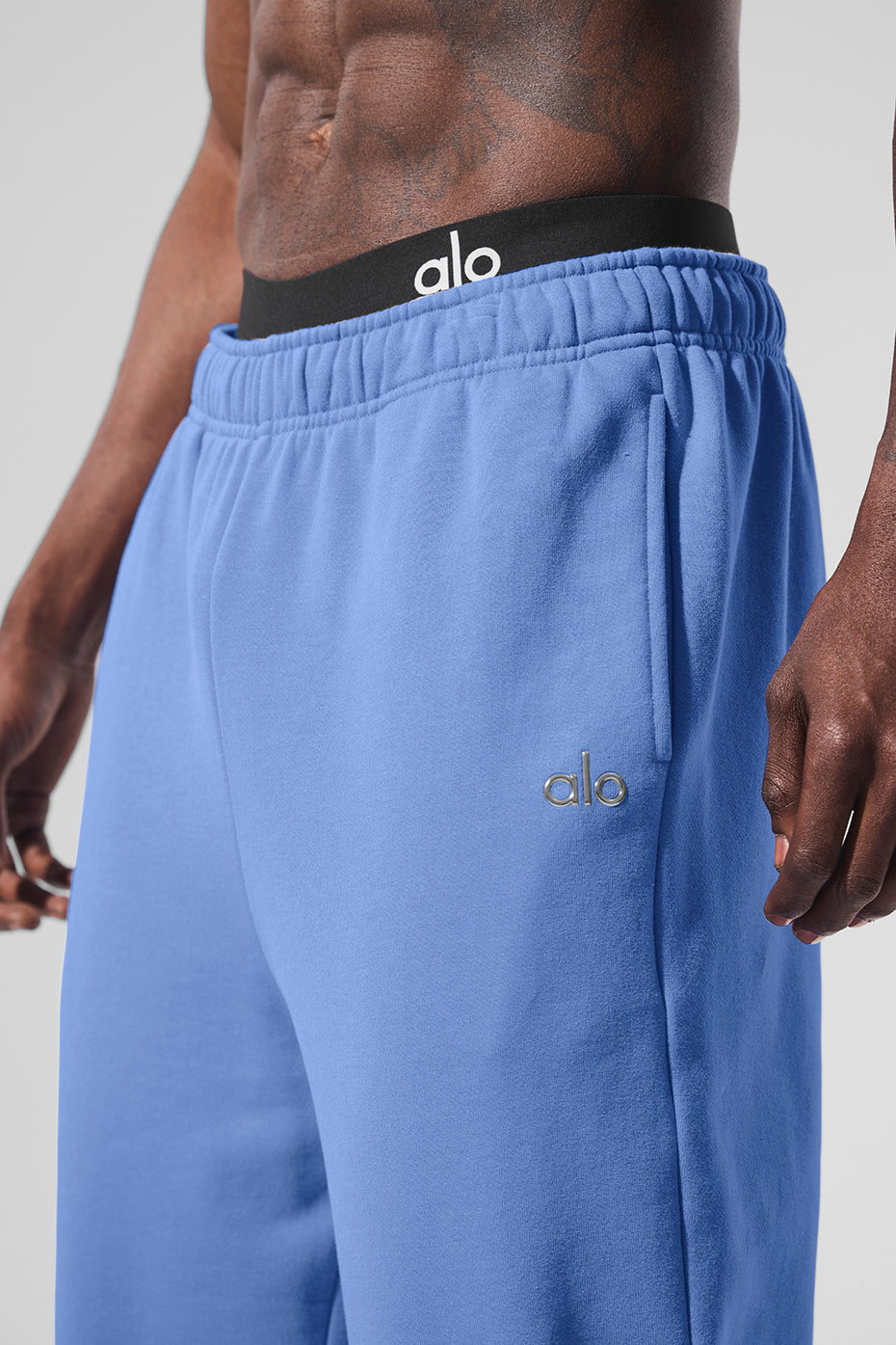 Alo Yoga Accolade Sweatpant - Crystal Clear Blue