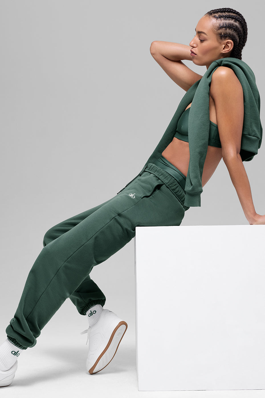 Alo Yoga Accolade Sweatpant - Clover Green
