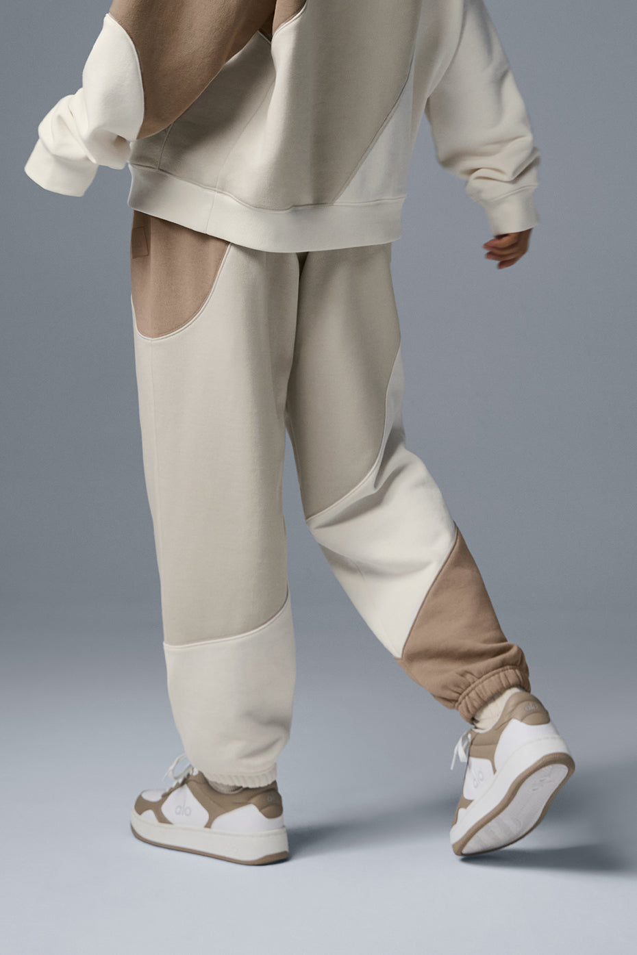 Alo Yoga Make Waves Sweatpant - Ivory/Bone/Gravel