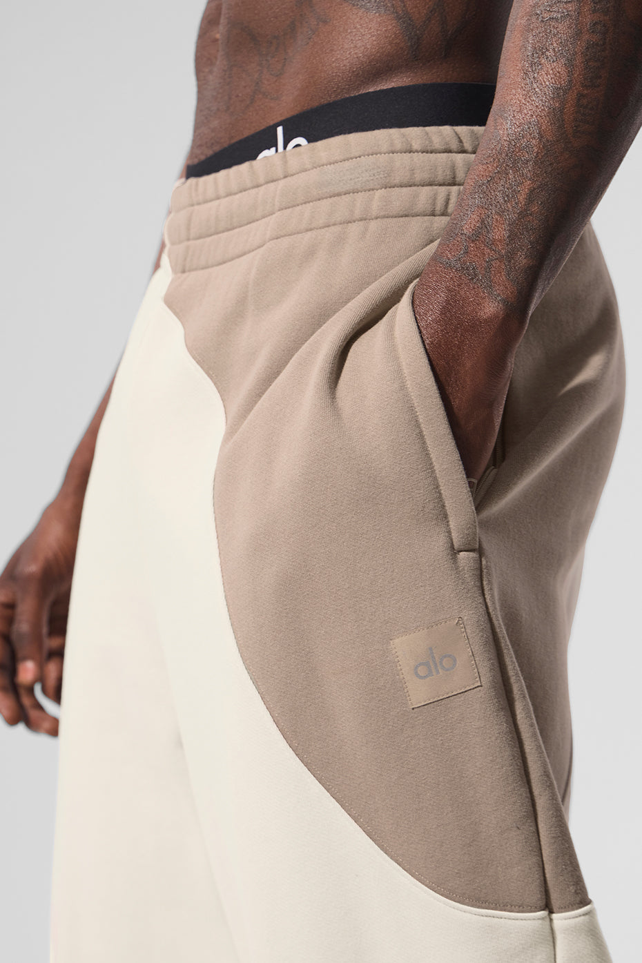 Alo Yoga Make Waves Sweatpant - Ivory/Bone/Gravel