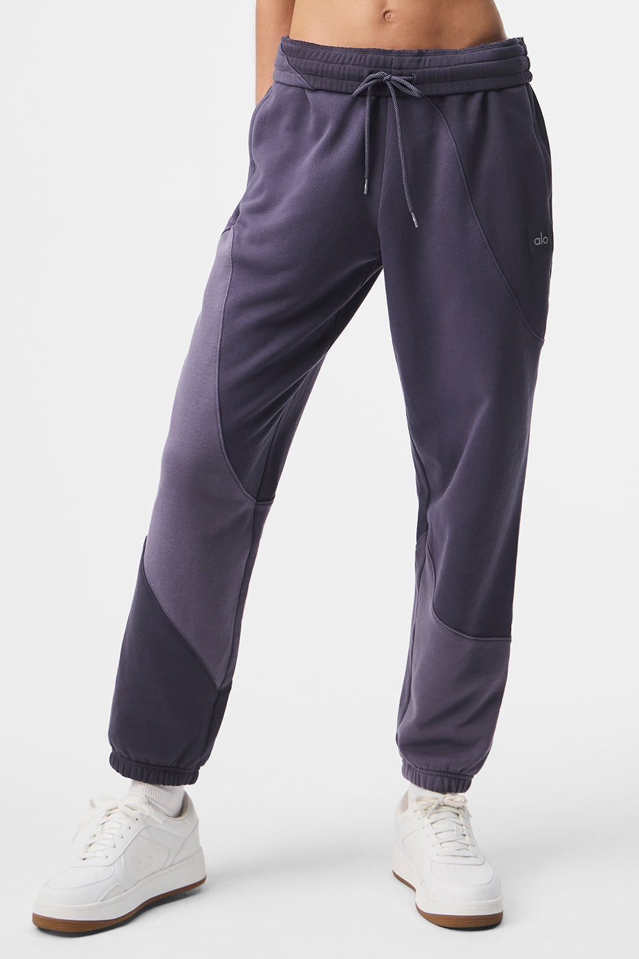 Alo Yoga Make Waves Sweatpant - Italian Plum Tonal
