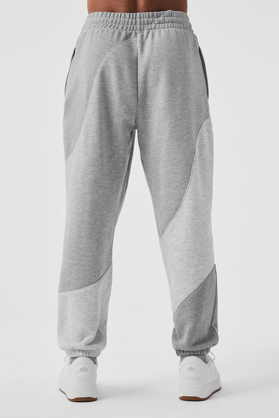 Alo Yoga Make Waves Sweatpant - Athletic Heather Grey Tonal