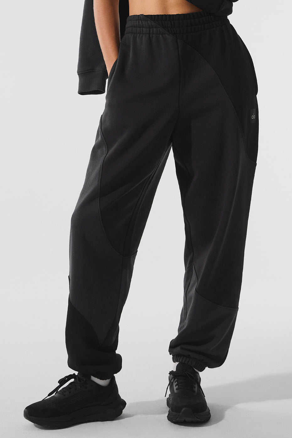 Alo Yoga Make Waves Sweatpant - Vintage Black Tonal