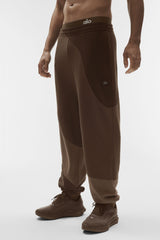 Alo Yoga Make Waves Sweatpant - Espresso Tonal