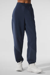 Alo Yoga Make Waves Sweatpant - Navy Tonal