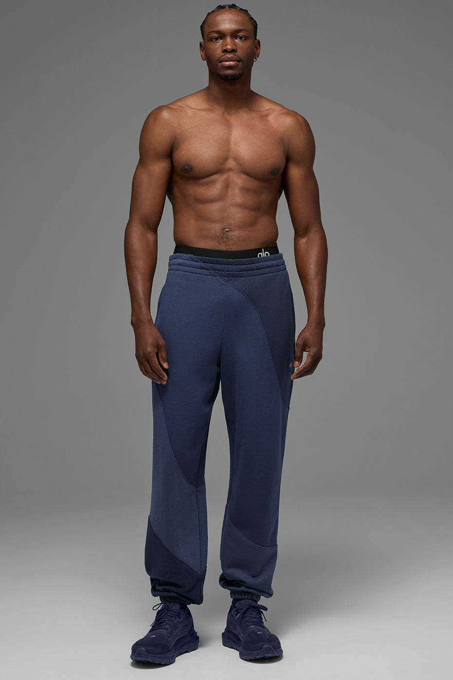 Alo Yoga Make Waves Sweatpant - Navy Tonal
