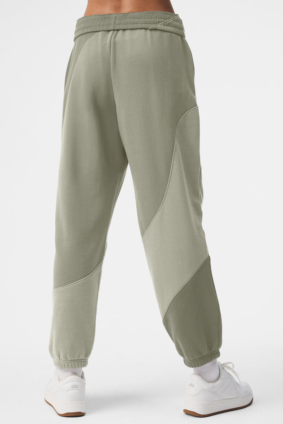 Alo Yoga Make Waves Sweatpant - Limestone Tonal