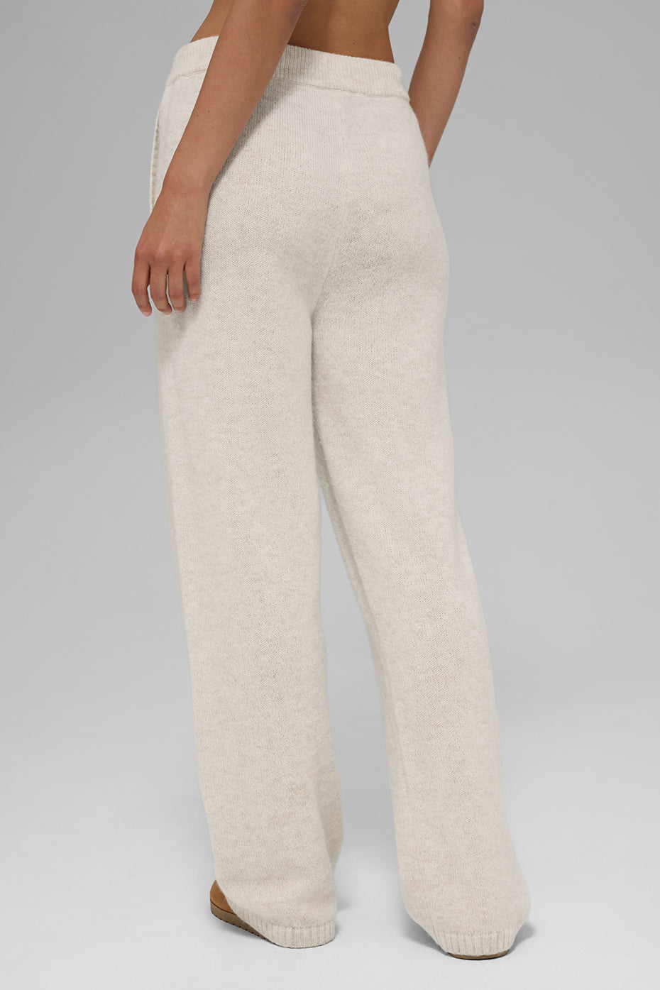 Alo Yoga Wool Cashmere New Class Sweatpant - Bone Heather