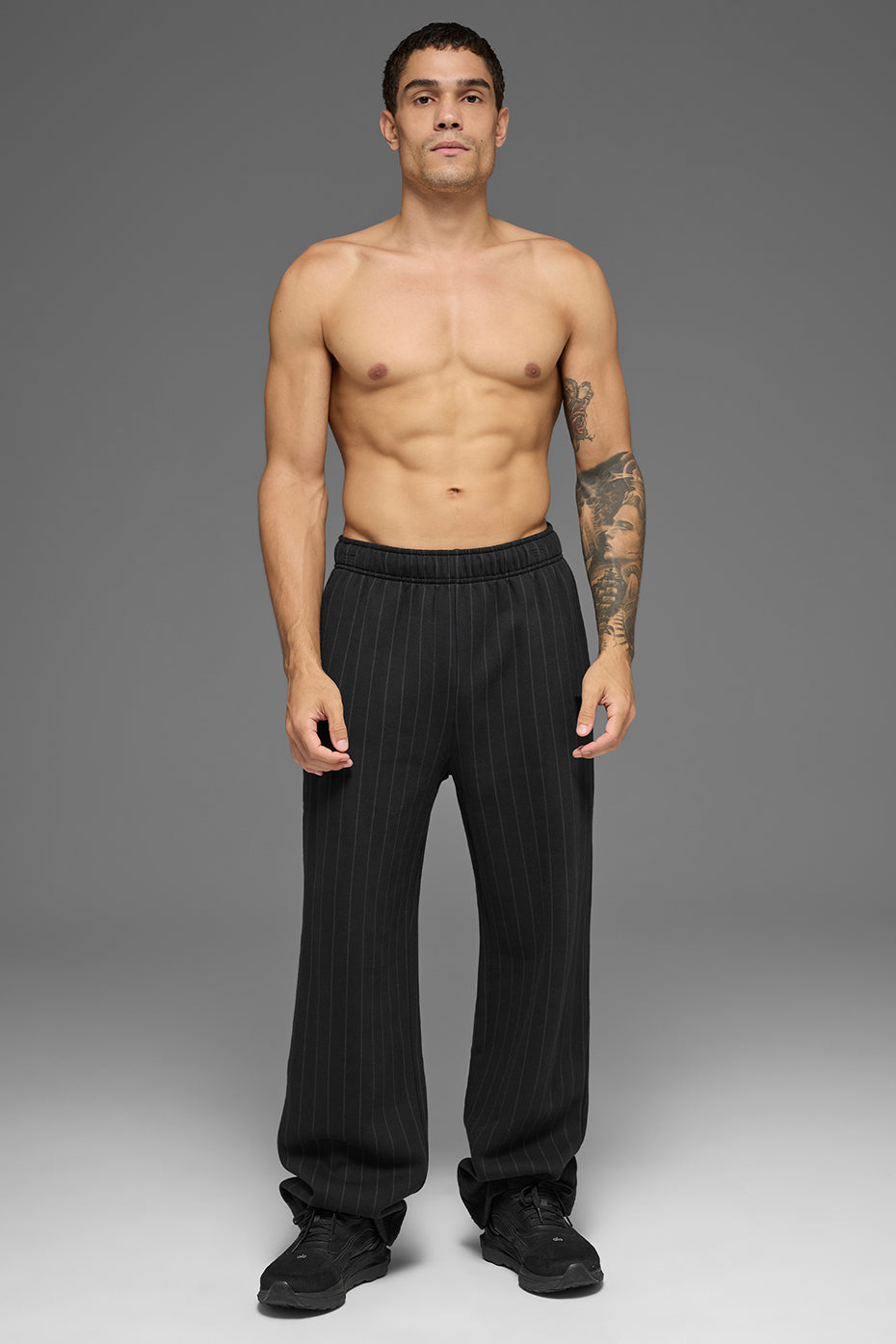 Alo Yoga Pinstripe Straight Leg Sweatpant - Black Pinstripe