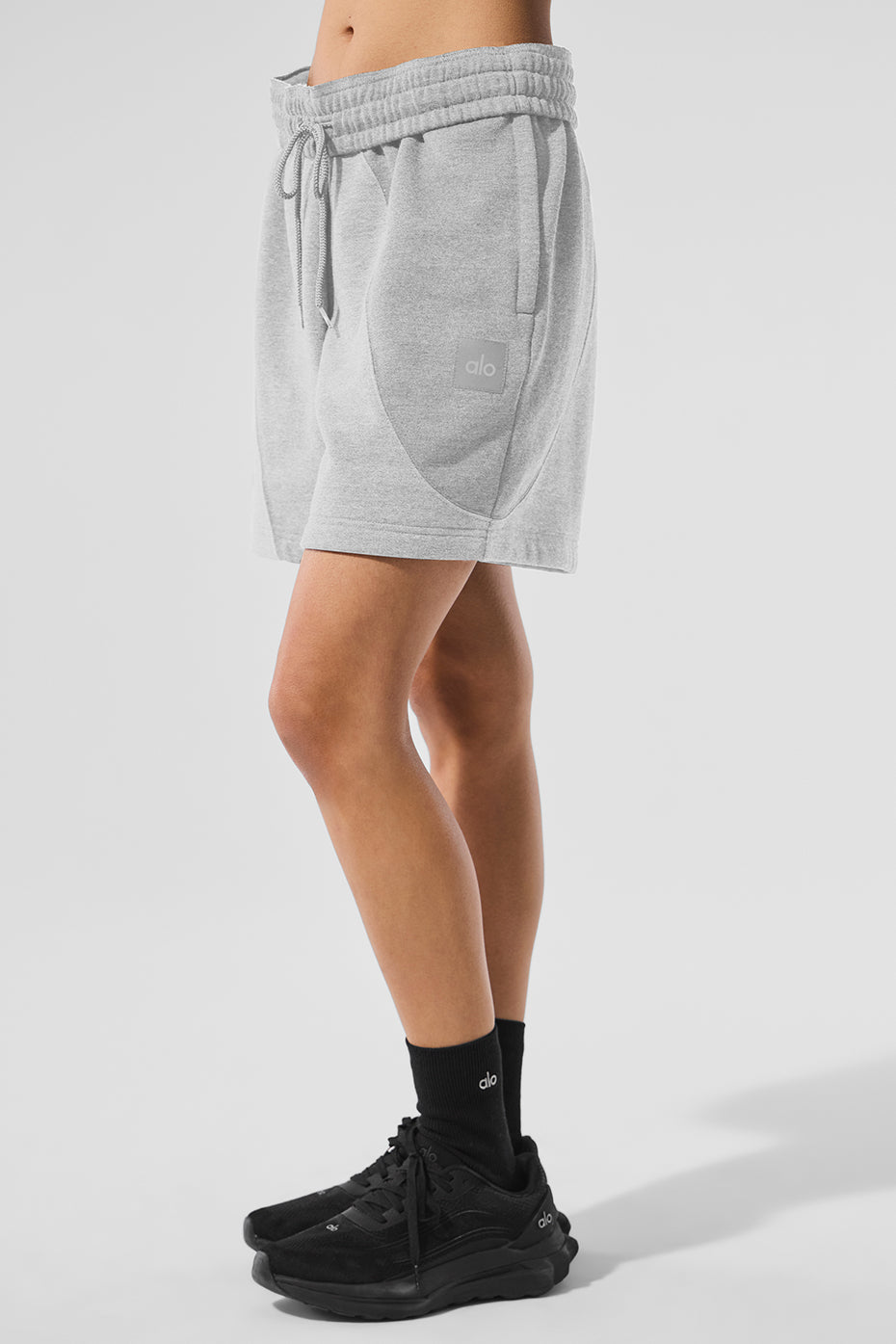 Alo Yoga 7" Make Waves Short - Athletic Heather Grey Tonal