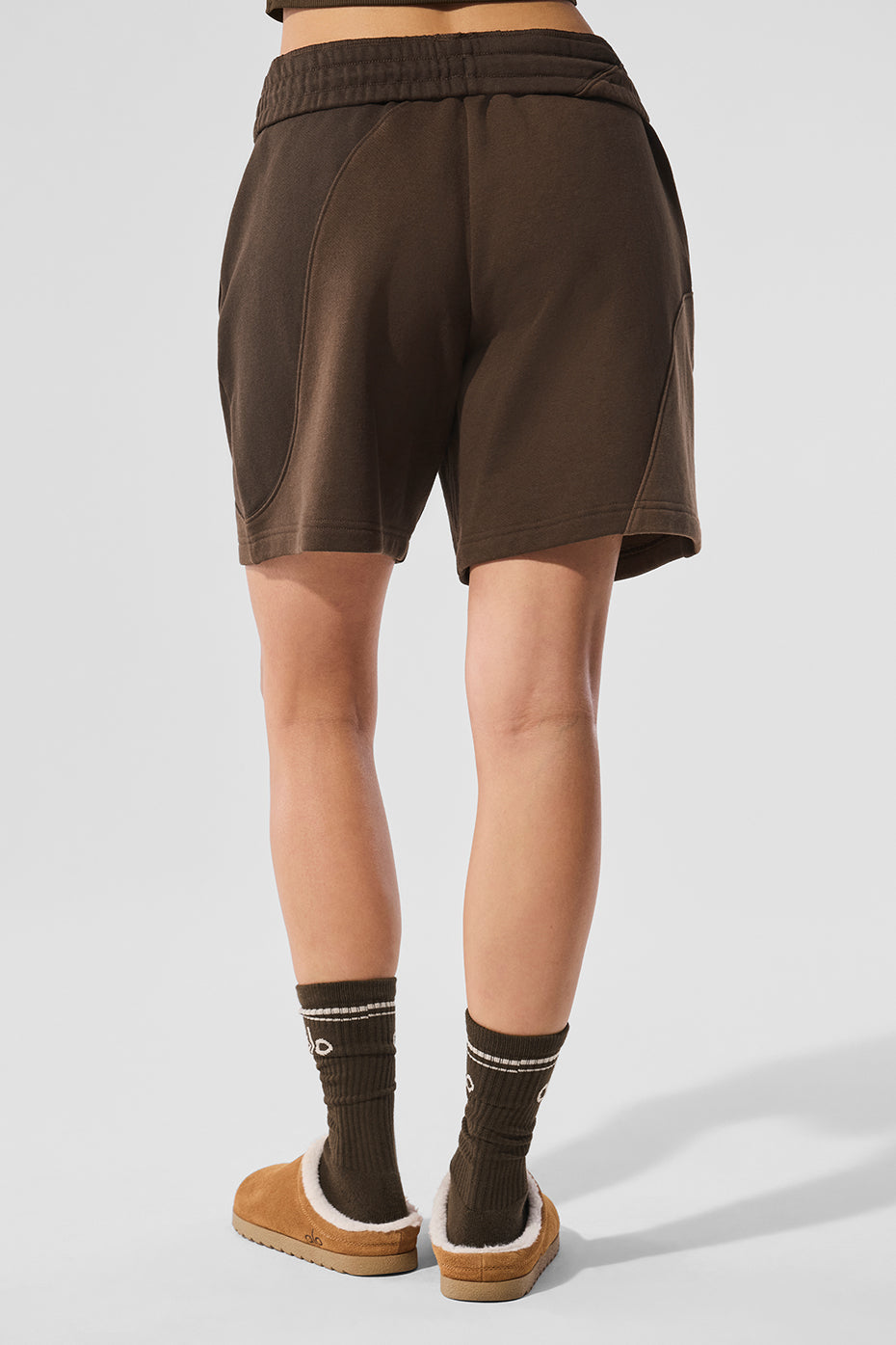 Alo Yoga 7" Make Waves Short - Espresso Tonal