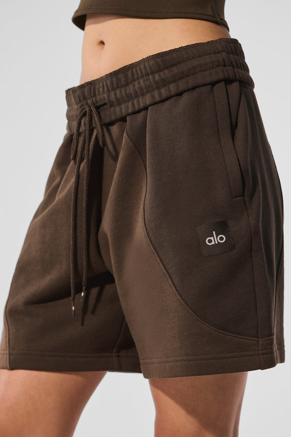 Alo Yoga 7" Make Waves Short - Espresso Tonal