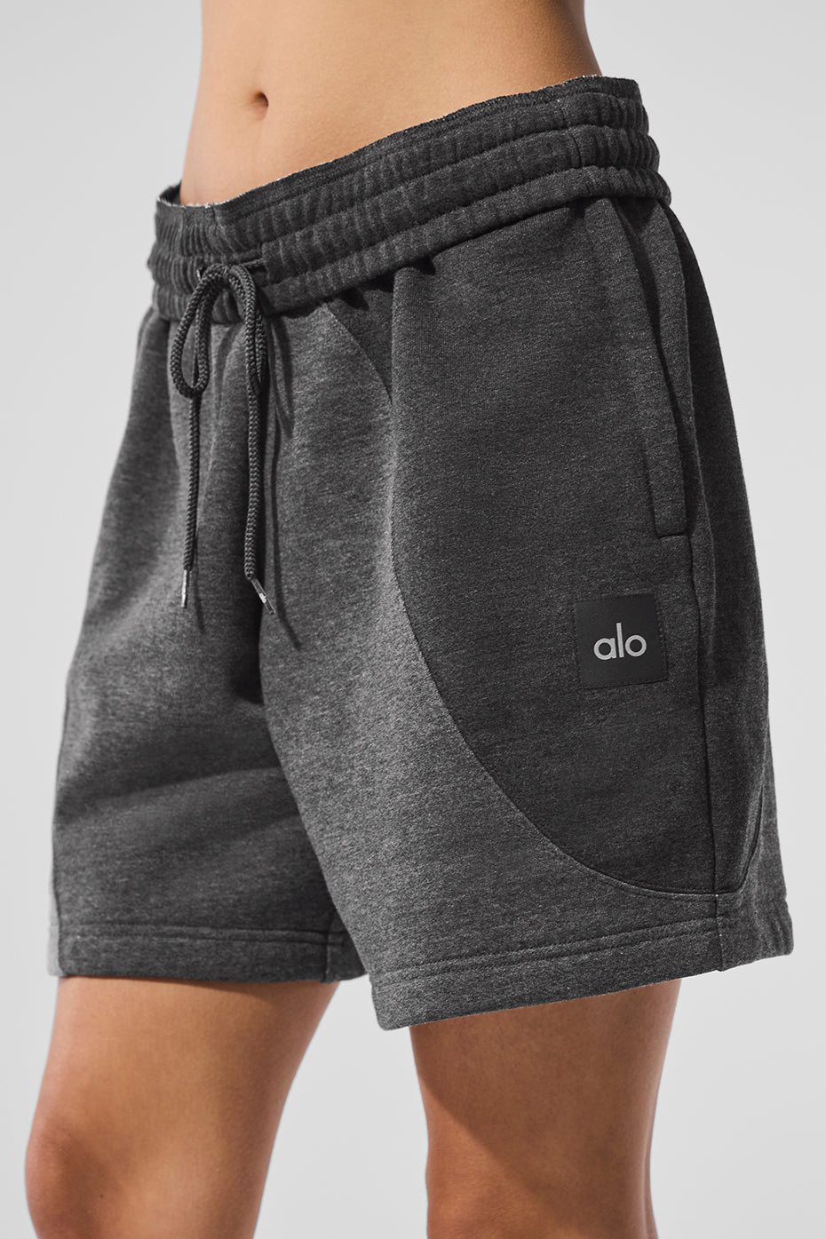 Alo Yoga 7" Make Waves Short - Dark Heather Grey Tonal