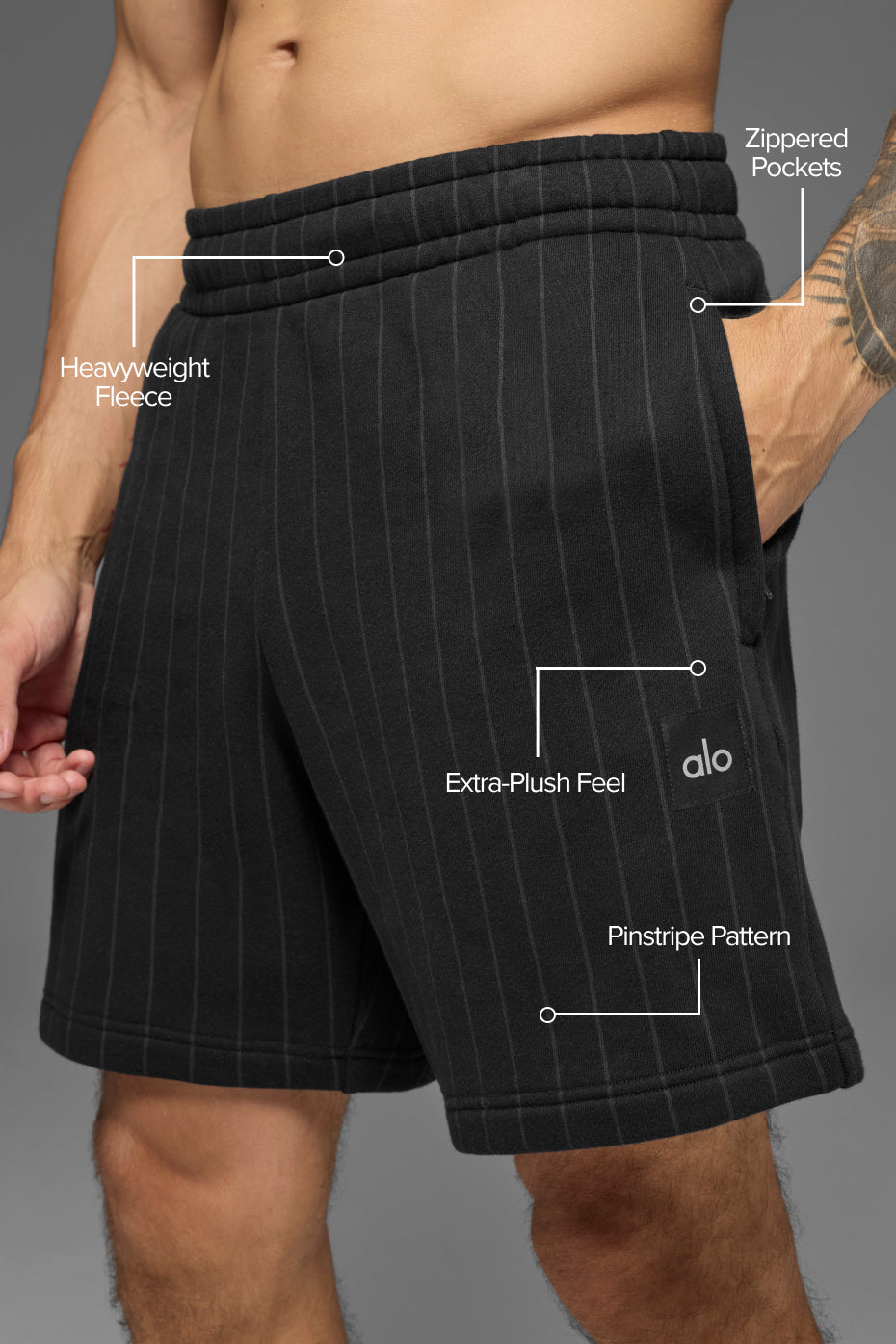 Alo Yoga 7" Pinstripe Short - Black Pinstripe