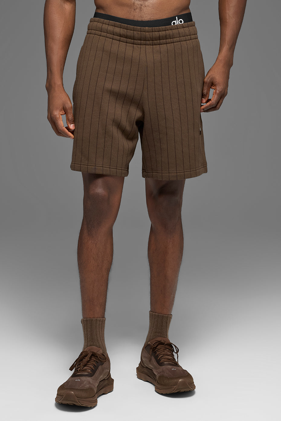 Alo Yoga 7" Pinstripe Short - Espresso Pinstripe