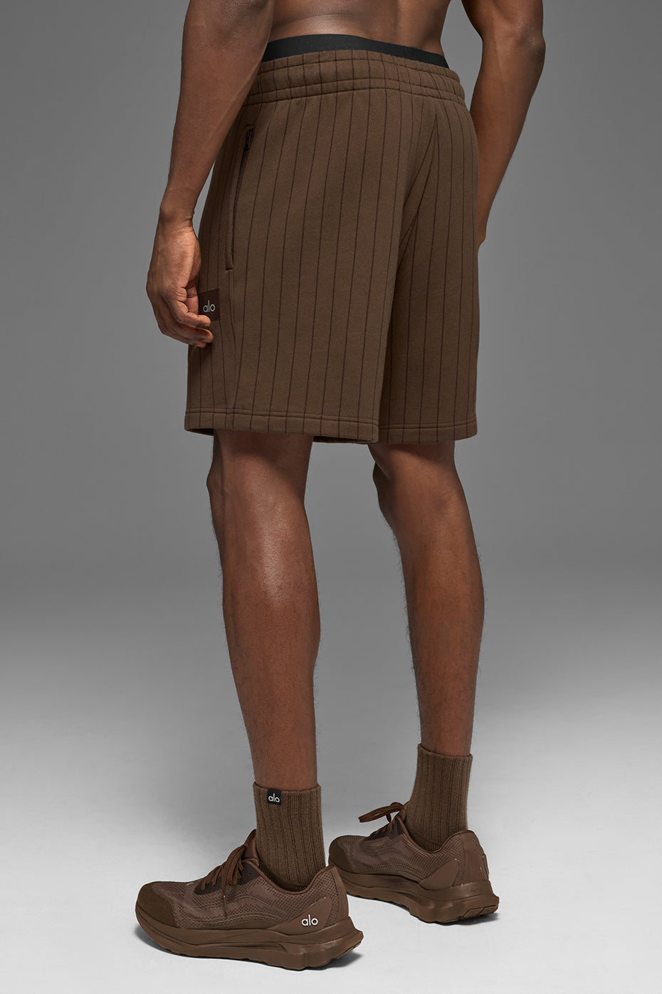 Alo Yoga 7" Pinstripe Short - Espresso Pinstripe