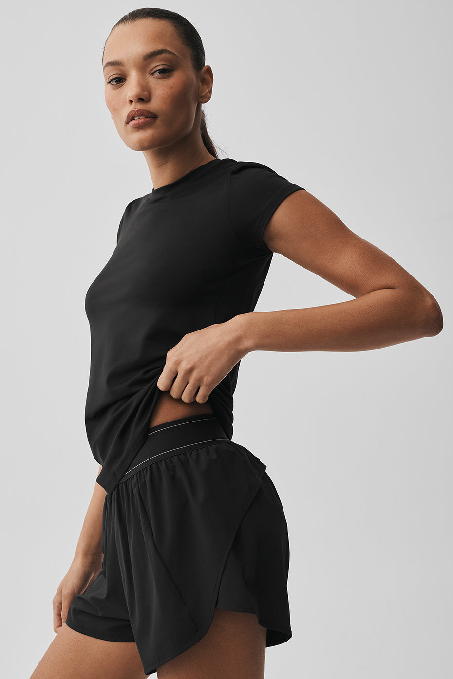 Alo Yoga Alosoft Finesse Tee - Black