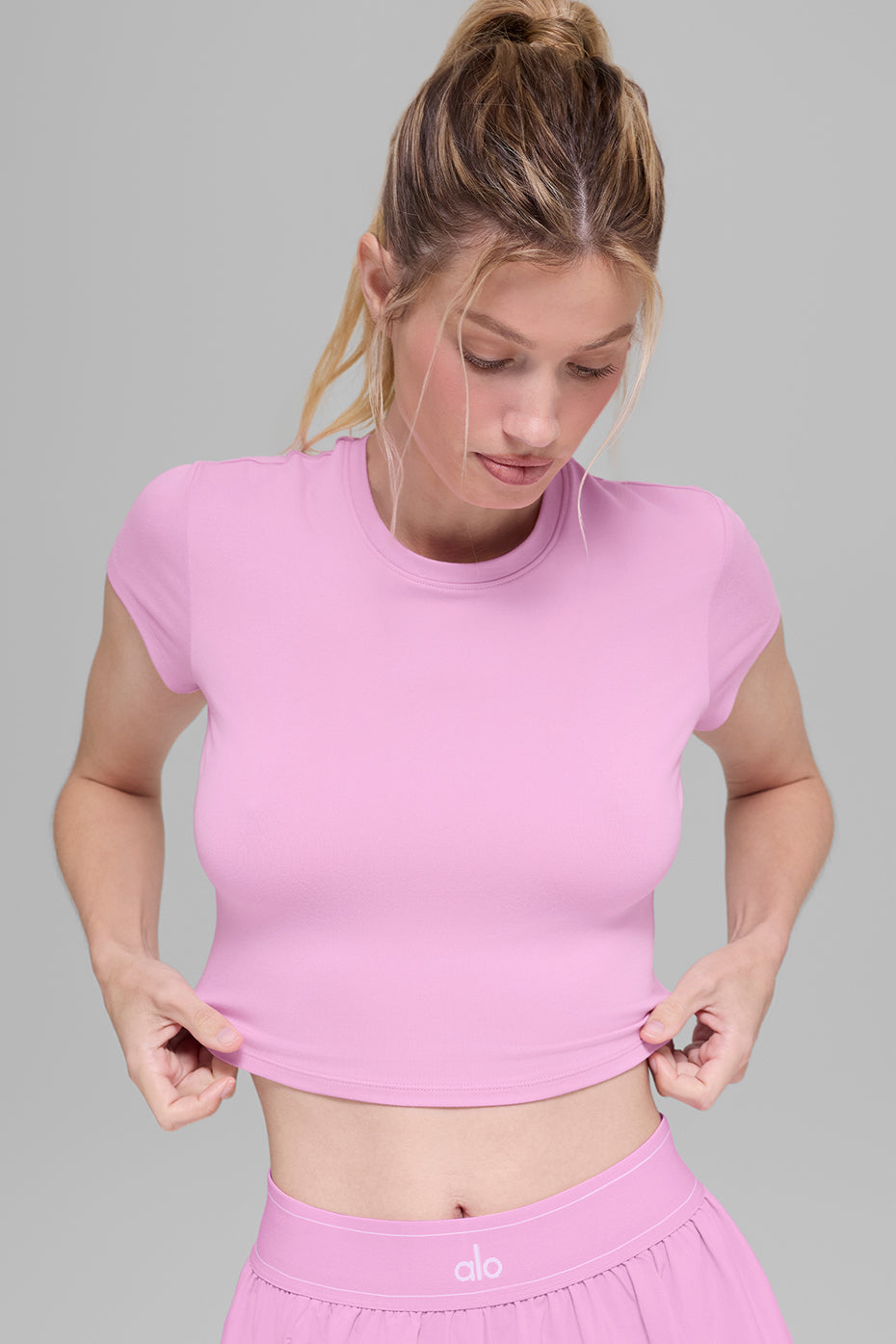Alo Yoga Alosoft Crop Finesse Short Sleeve - Candy Heart Pink