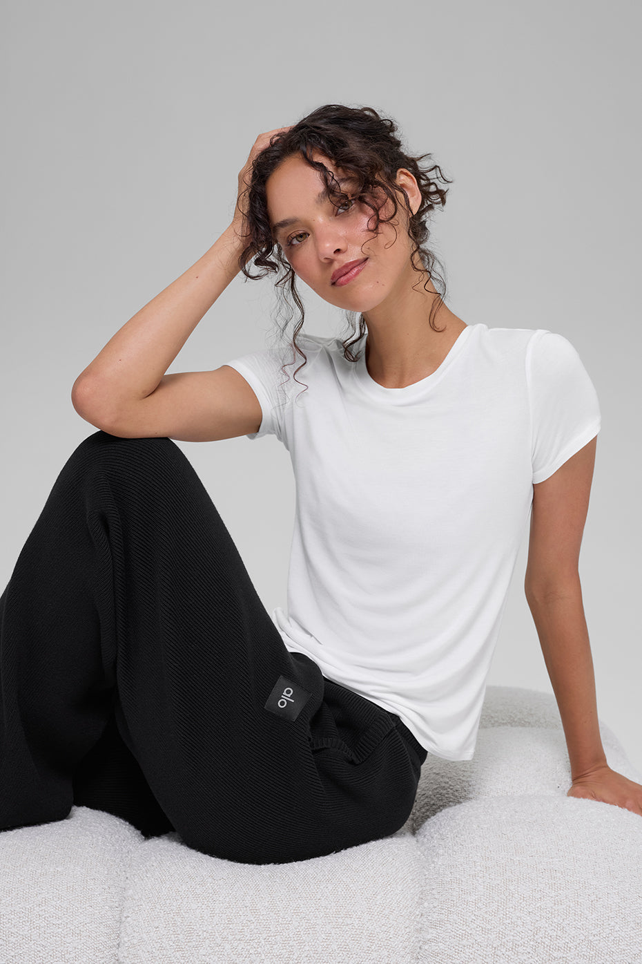 Alo Yoga All Day Short Sleeve - White