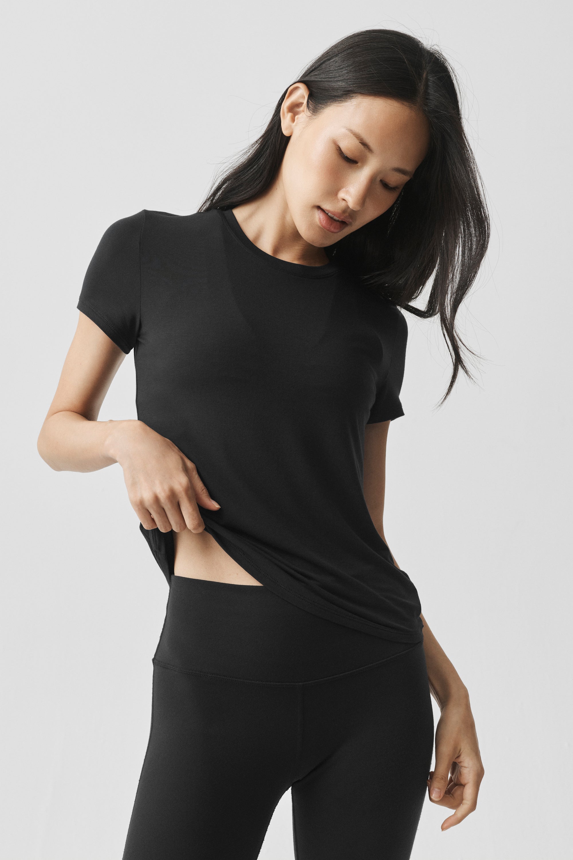 Alo Yoga All Day Short Sleeve - Black