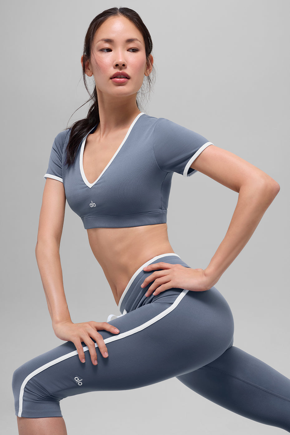 Alo Yoga Airbrush Race Pace Short Sleeve - Bluestone/White
