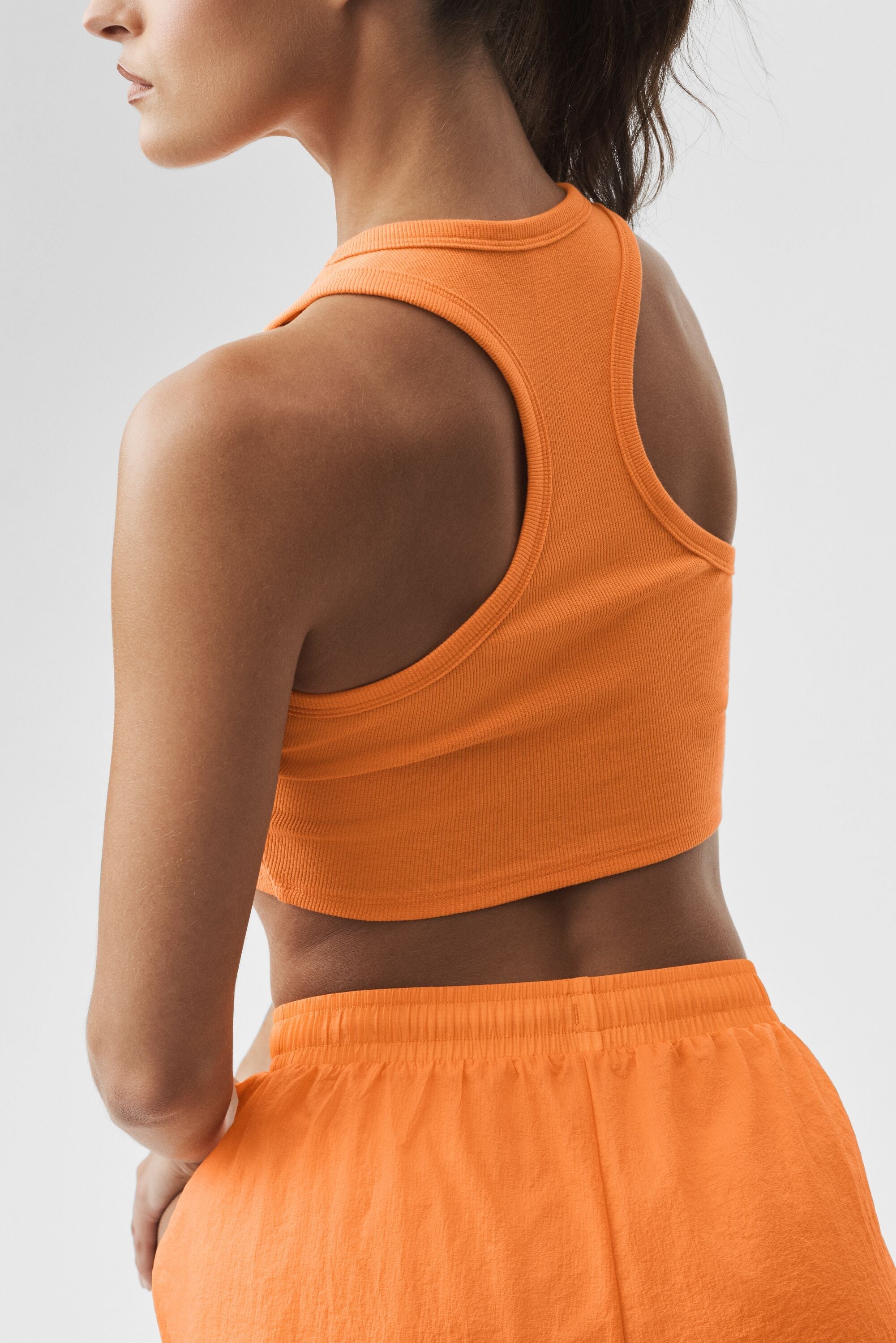 Alo Yoga Aspire Tank - Satsuma Breeze/White