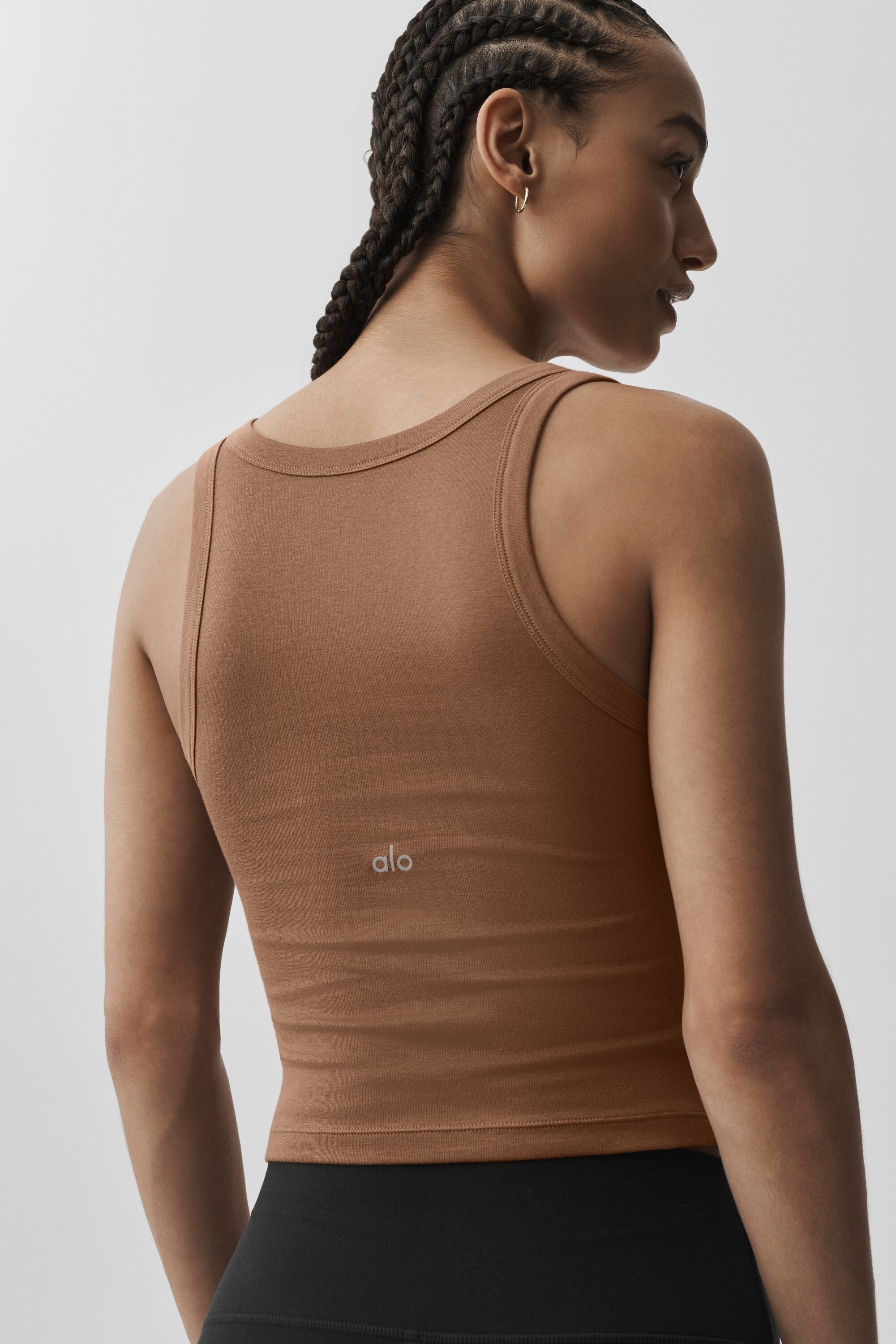 Alo Yoga Timeless Tank - Sun Kissed Brown