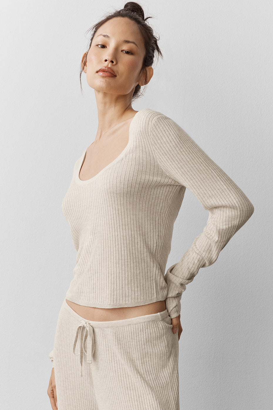 Alo Yoga Sweater Knit Unwind Long Sleeve - Oatmeal Heather