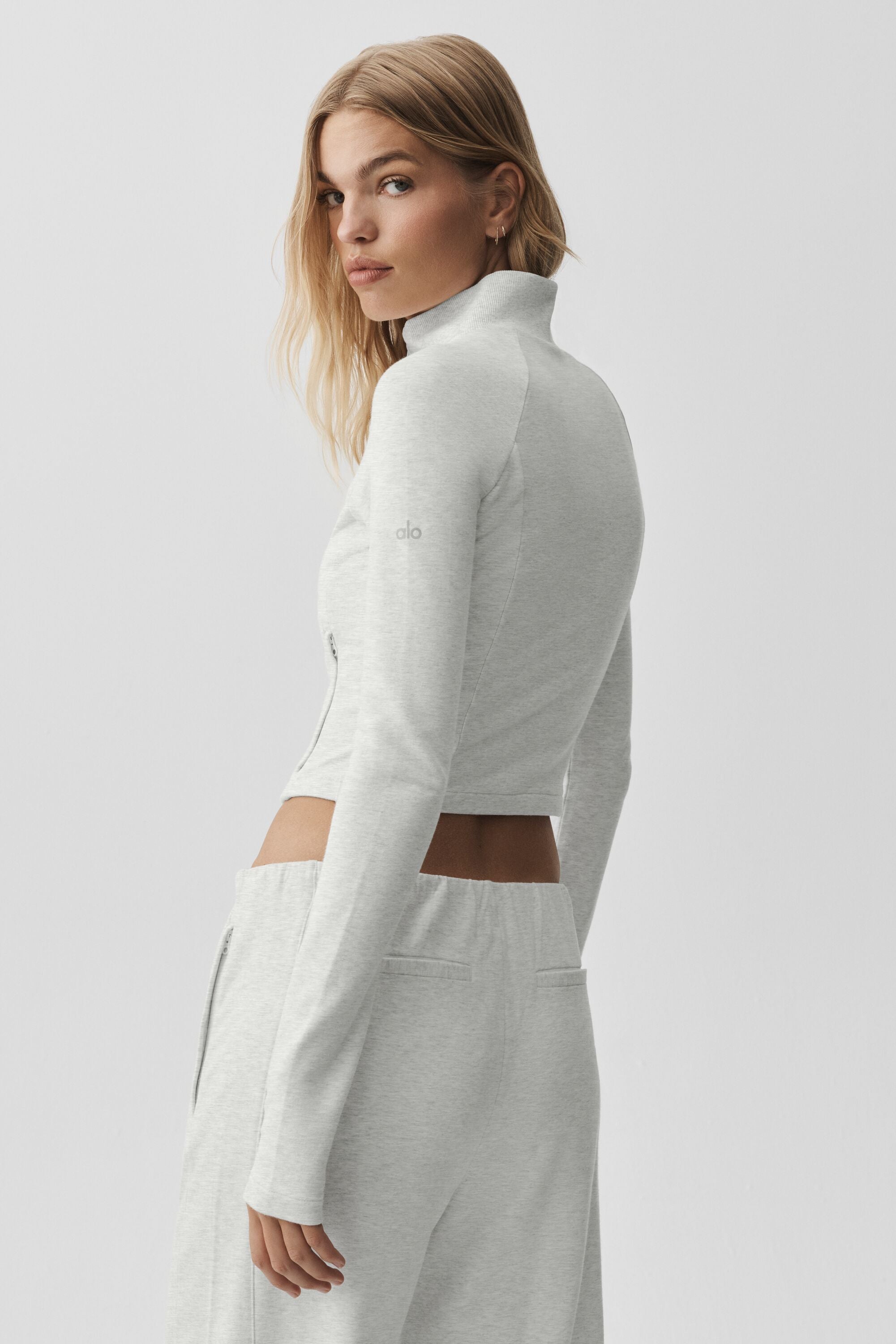 Alo Yoga Sway On The Go Jacket - White Heather