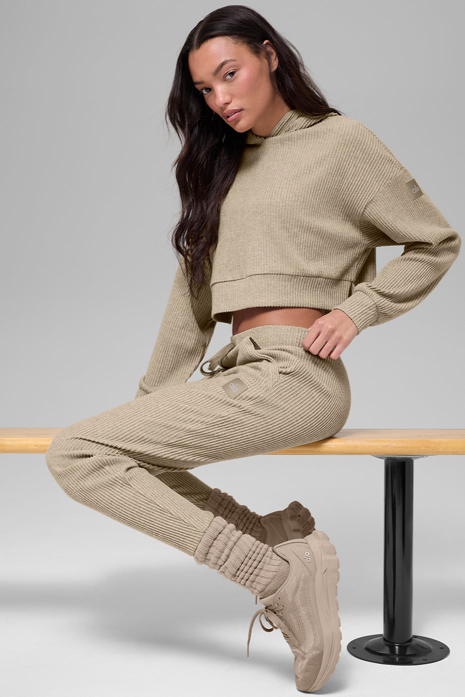 Alo Yoga Muse Hoodie - Gravel Heather